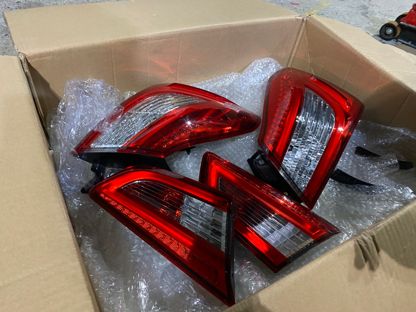 Genuine Tail Light - Ghibli (14-20)