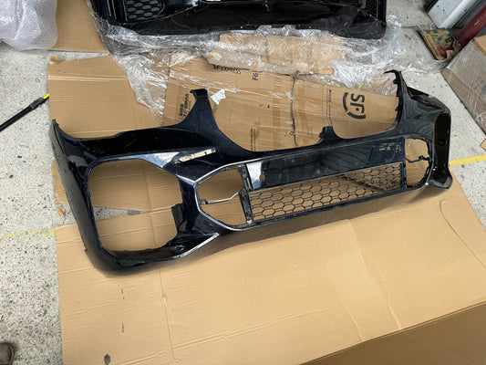 Genuine BMW G05 X5 Front Bumper Cover (Skin only)