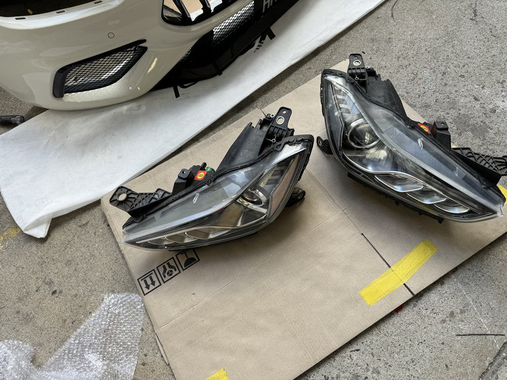 Genuine Head Light (Left) - Ghibli M157 (14-17)