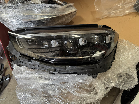 Genuine Head Light (Left hand side) - W223 S Class A2239069303 A2238260500